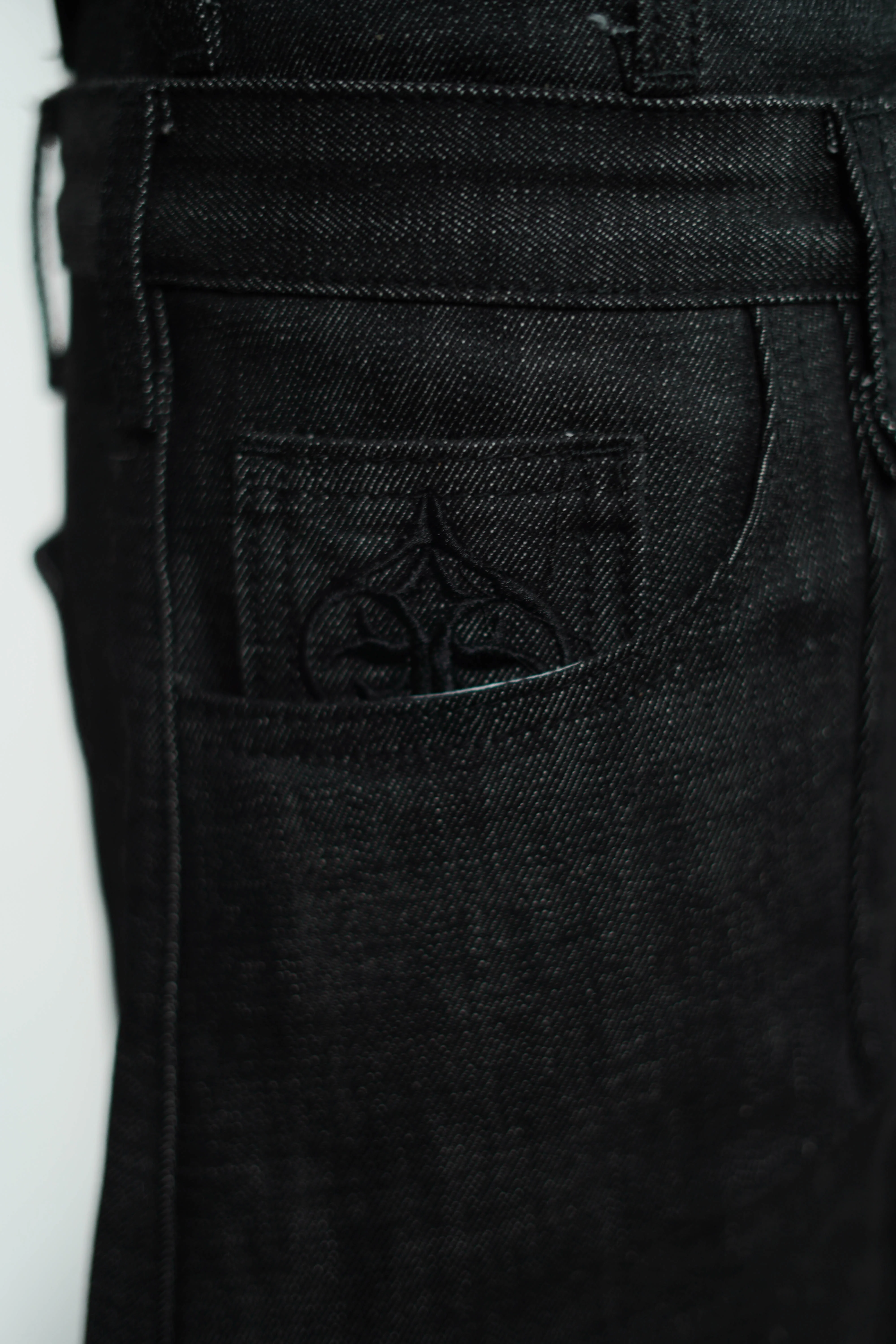 CARD SELVEDGE BLACK JEANS