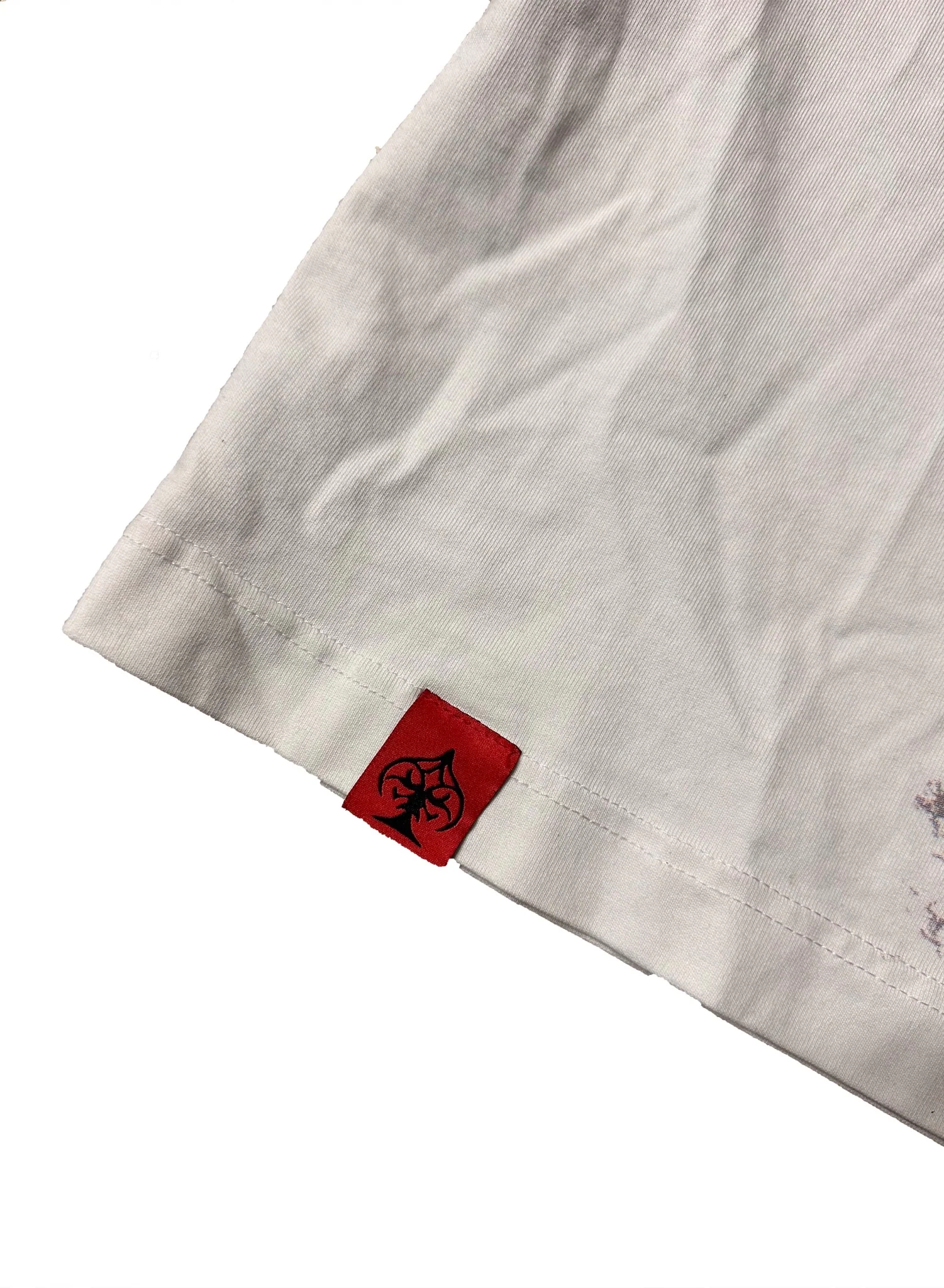 WHITE FALLEN KNIGHT TEE